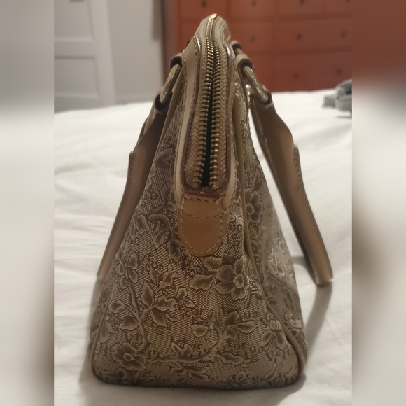 Victor Hugo | Leather Goods Signature Handbag - Picture 11 of 15